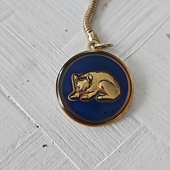 Lot of Four Vintage Keychains Three Panda's and One Cat - Picture 4 of 7